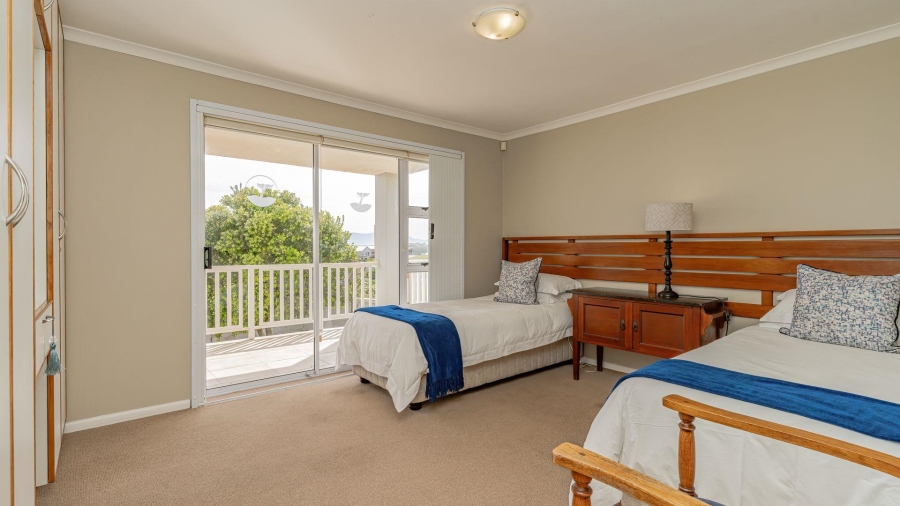 3 Bedroom Property for Sale in Perlemoenbaai Western Cape